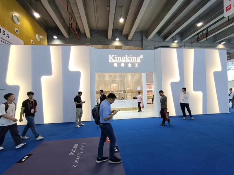 青島金王應(yīng)用化學(xué)股份有限公司的第135屆獲獎廣交會展位設(shè)計(jì)搭建圖片
